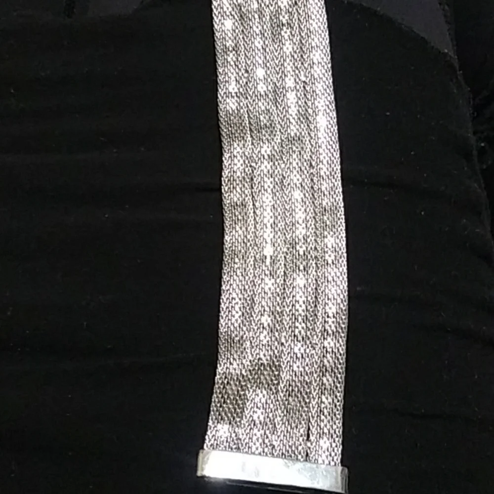 COPY - Mesh rhinestone bracelet - Picture 4 of 16